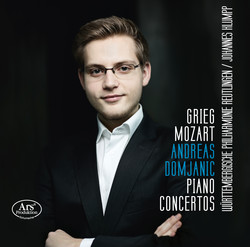 Grieg & Mozart: Piano Concertos